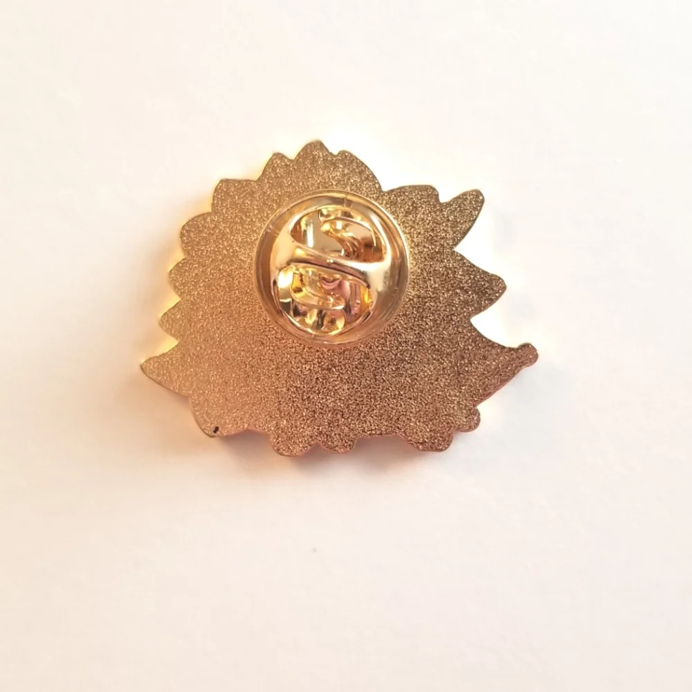 Pink Flower Baby Hedgehog Enamel Pin - Picture 2 of 4